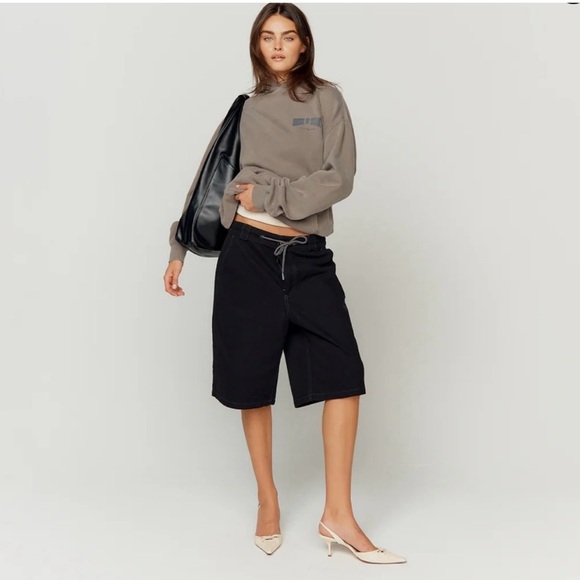 House of Sunny Sundown Black Denim Shorts - size Medium